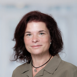 Portrait Andrea Palnik, Sekretariat des Chefarztes Radiologie, Team, Amalie Sieveking Krankenhaus, Hamburg-Volksdorf Portrait Andrea Palnik, Sekretariat des Chefarztes Radiologie, Team, Amalie Sieveking Krankenhaus, Hamburg-Volksdorf